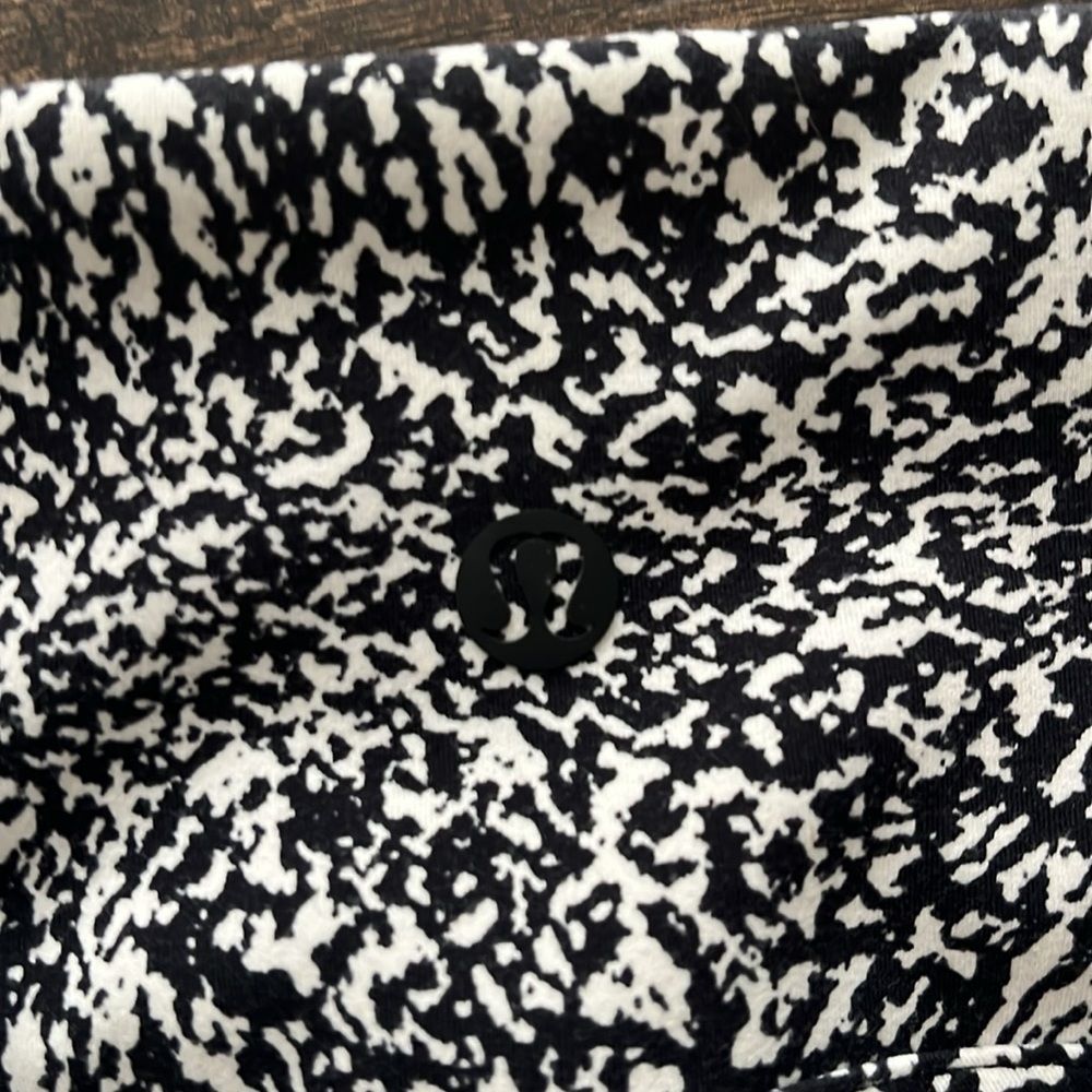 Lululemon InStill‎ HR Tight 25” in Warped Grain Alpine White Black Sz 14 - Picture 14 of 14